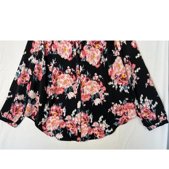 Torrid Dark Floral Top Womens Size 1X Pintuck Button Up Black Bloomcore - Picture 5 of 14